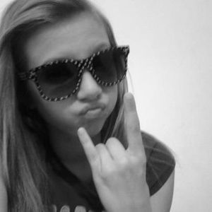 Meet your Posher, Kayla